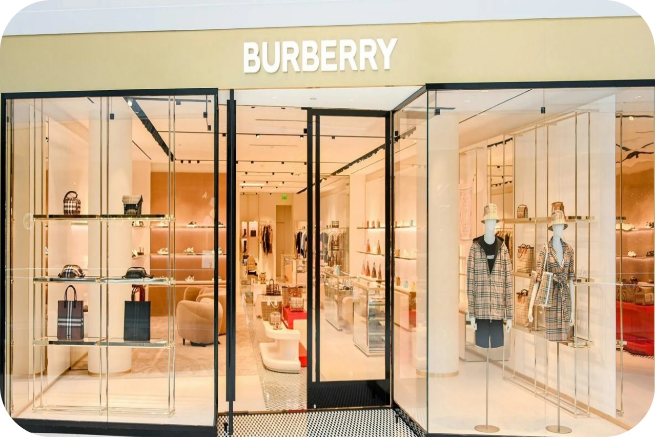 222Burberry 博柏利 2 图：Beverly Center.jpg