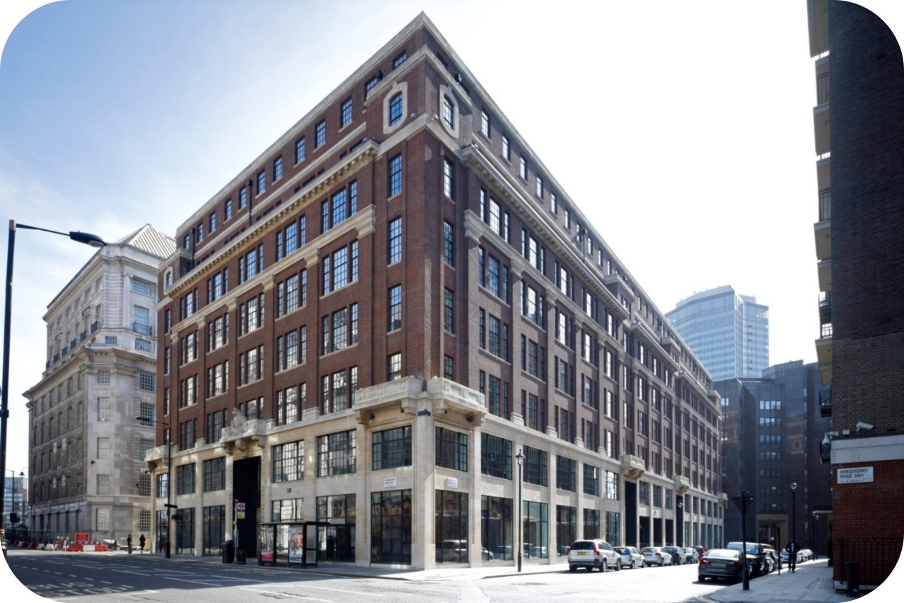 111Burberry 博柏利 1 图：Derwent London.jpg